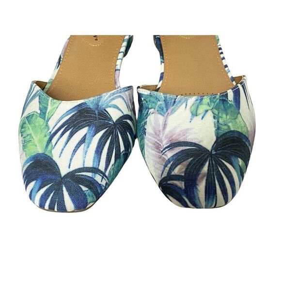 Comfortview Aylin Leaf Print Canvas Flats Sz 7.5M Silver Elastic Ankle Wrap NEW - Picture 3 of 8
